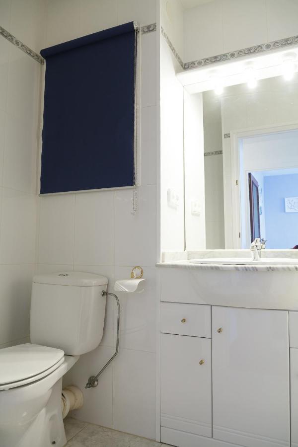 Uhc Sorolla Apartments Salou Room photo